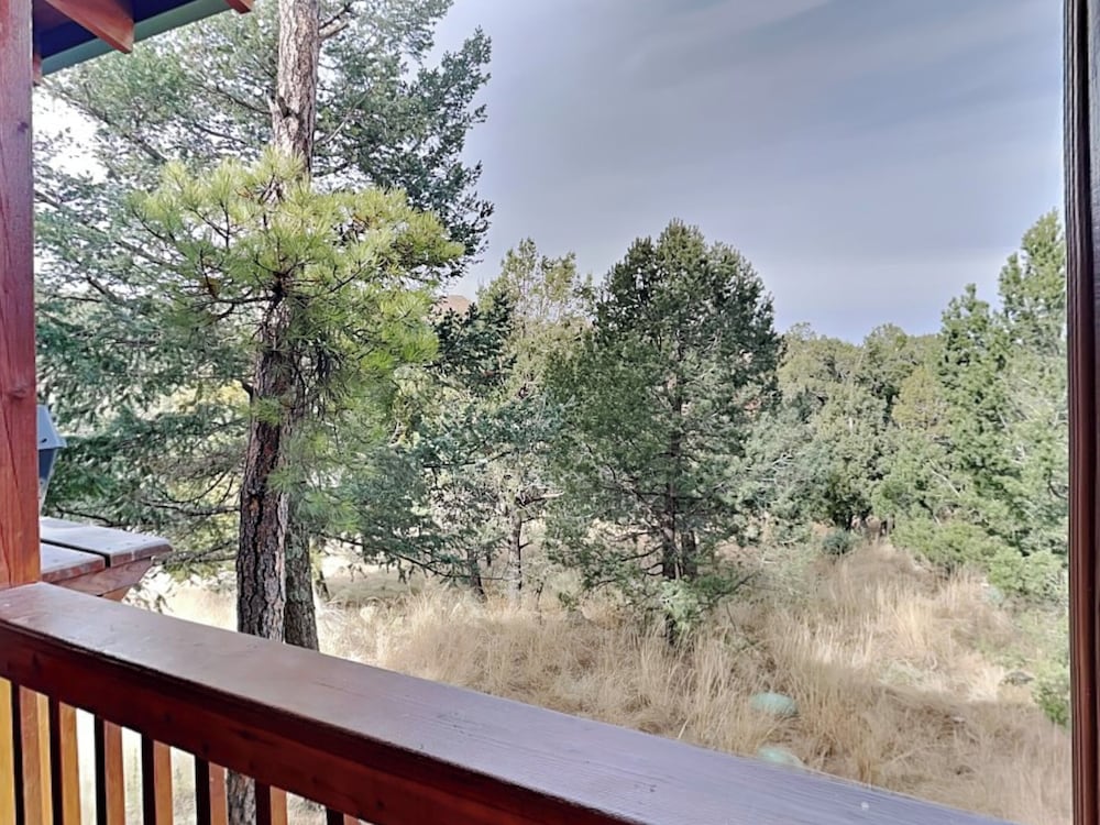 Wine N Pines by Ruidoso Vacation Rentals