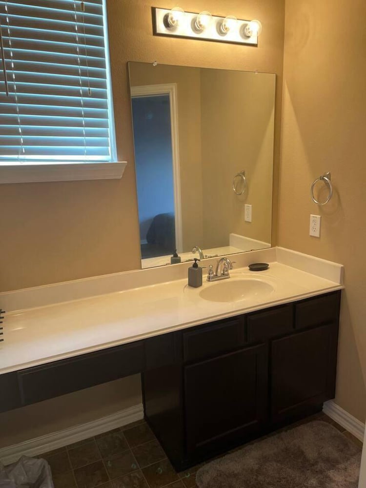 Luxury Stay - Near Houston Airport