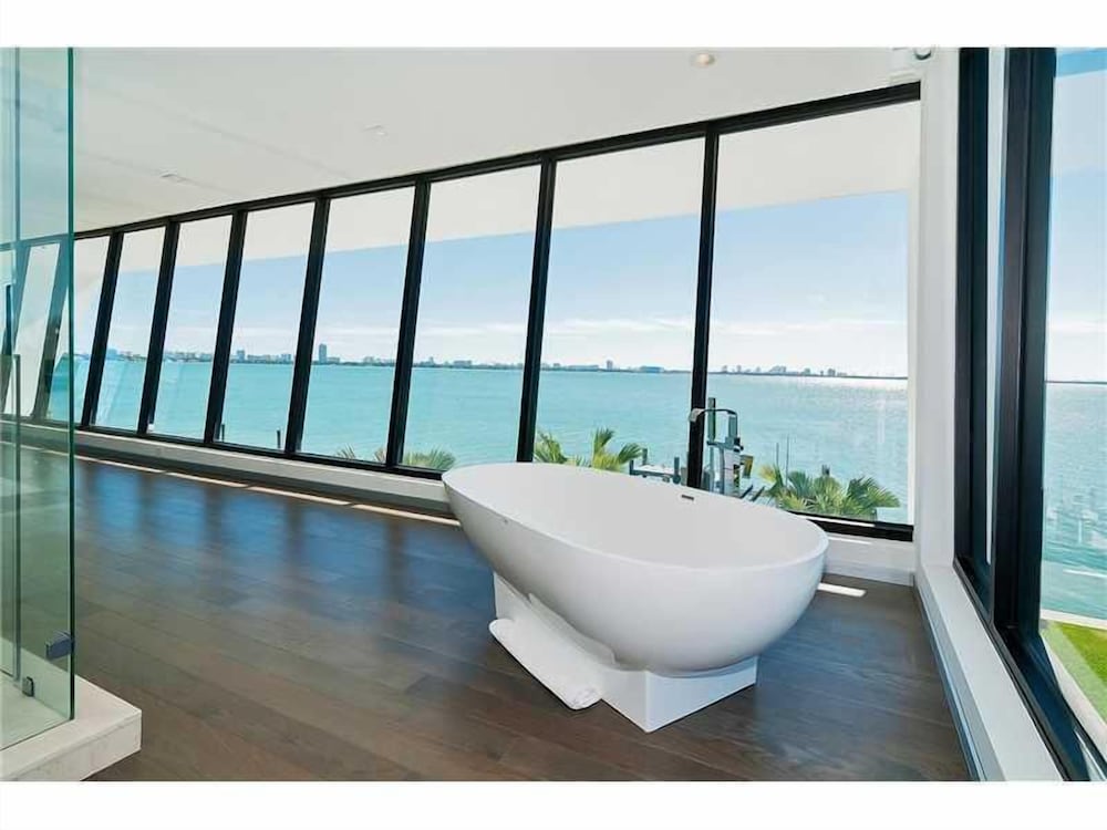 Villa Tesoro view 3