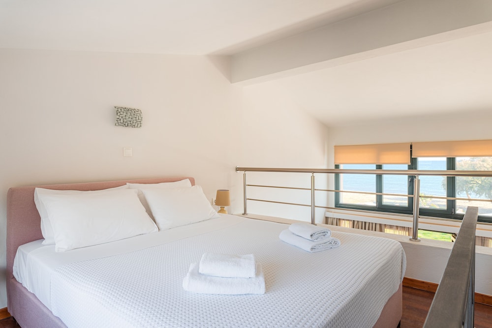 Naftilos Residences I view 4