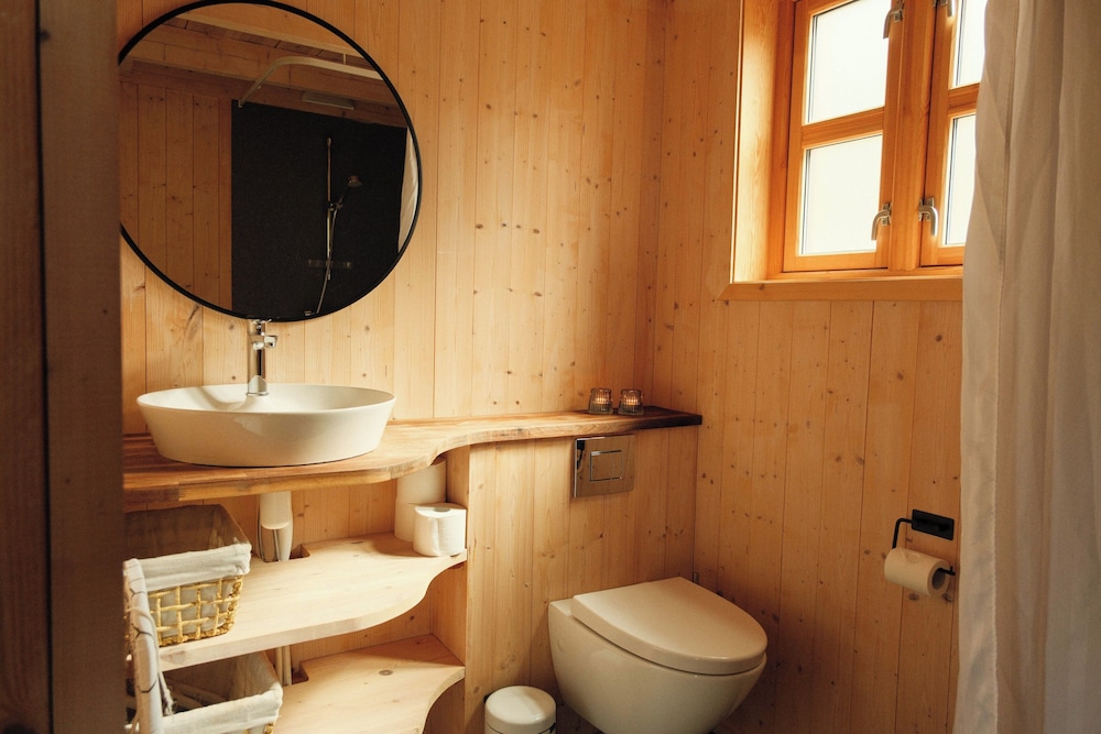 Photo 96