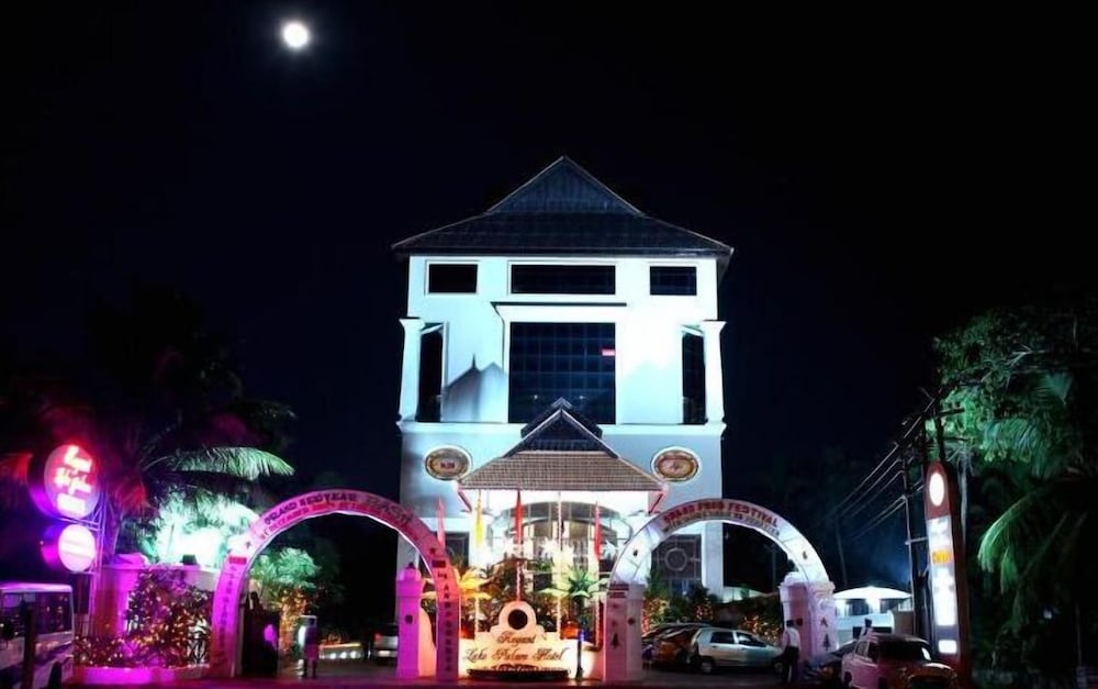 Regant Lake Palace