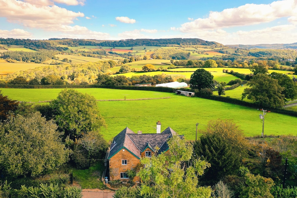 Greengates Nature Filled Escape