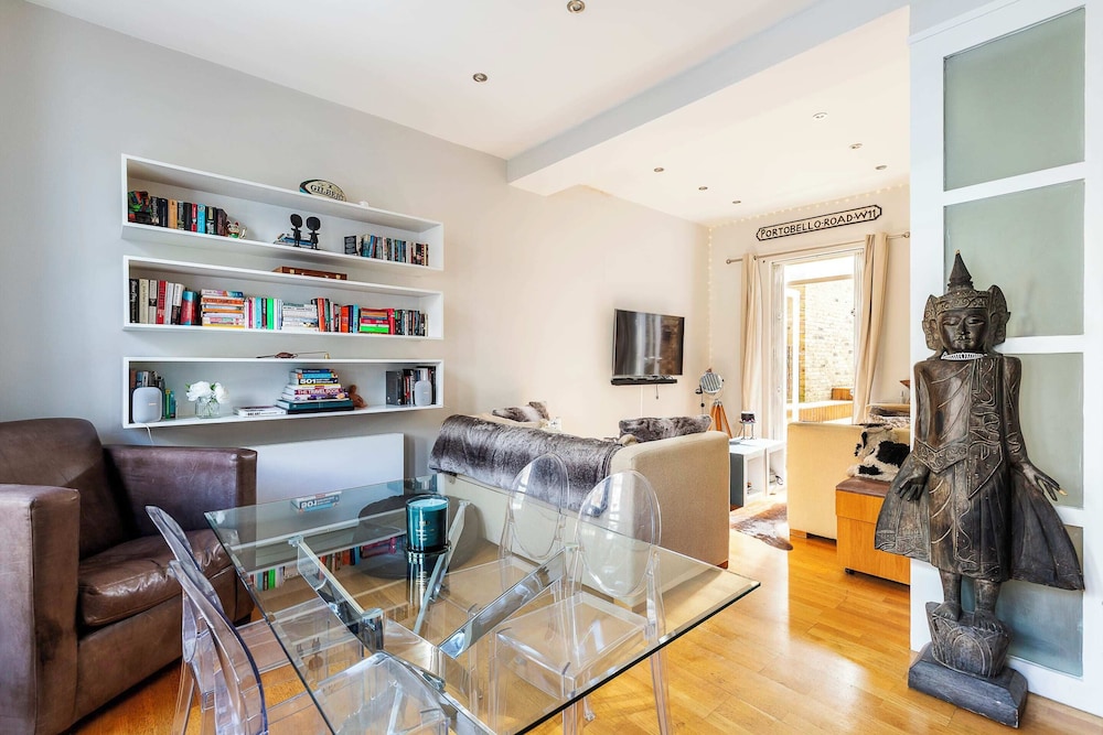 Charming Two Bed Maisonette in Notting Hill