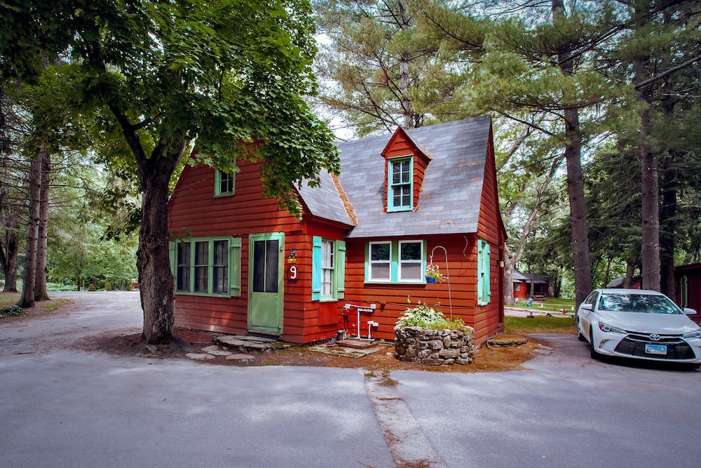 Birchcliff Resort