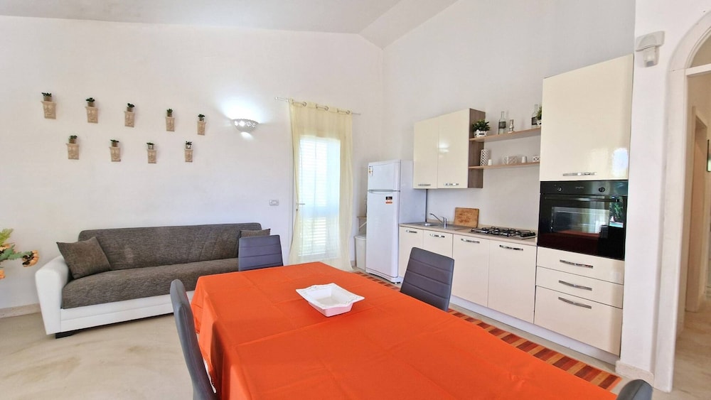 Villa With Swimming Pool Sleeps 8 Three Bedrooms