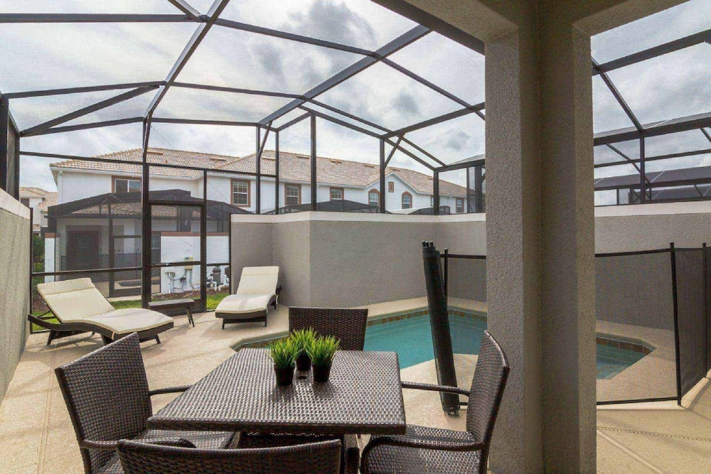 4882 Storey Lake - Image 4