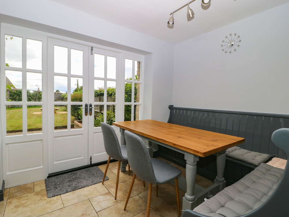 Hall Cottage