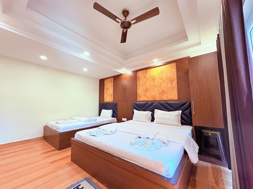 Hotel Jairam Way Bay