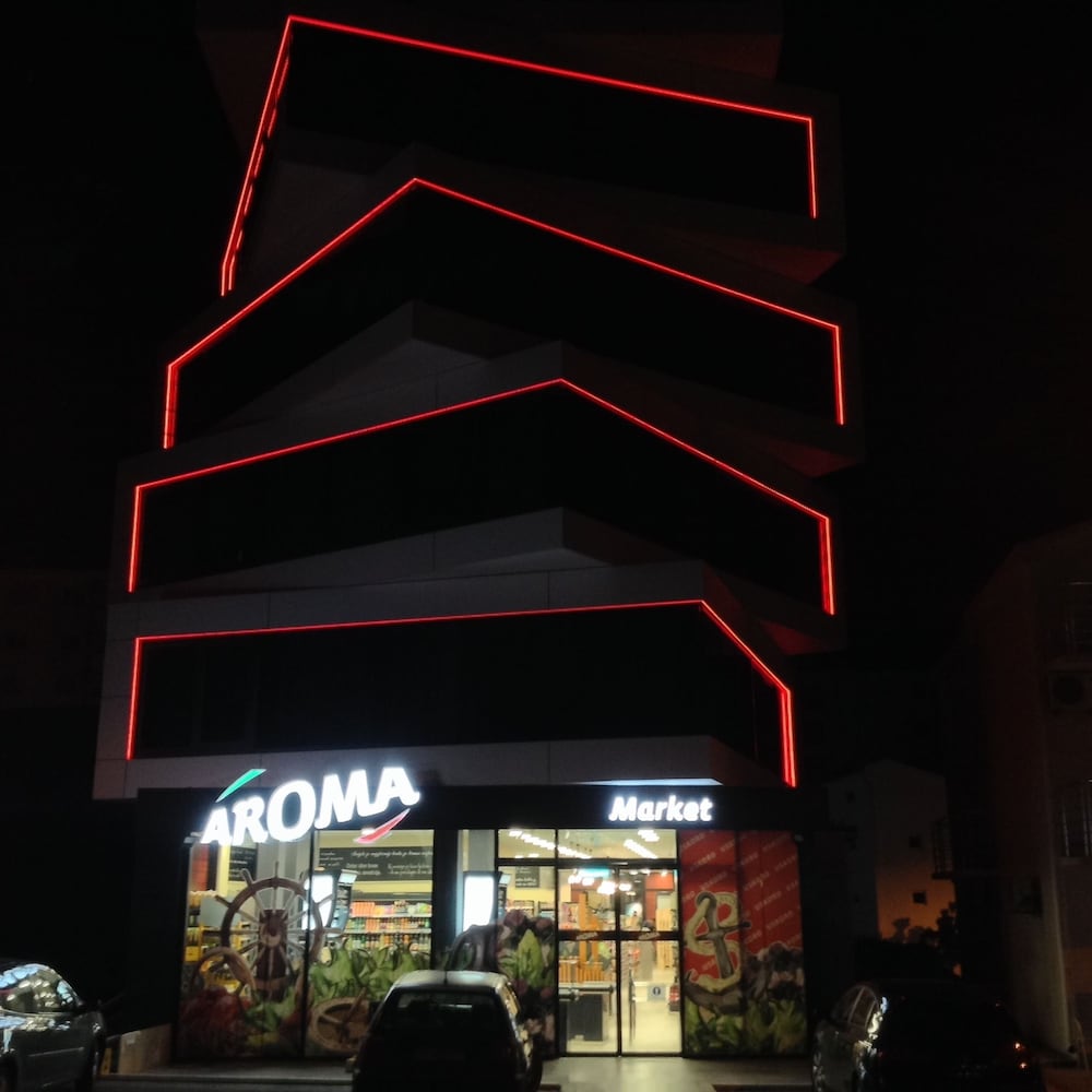Twister Apartments