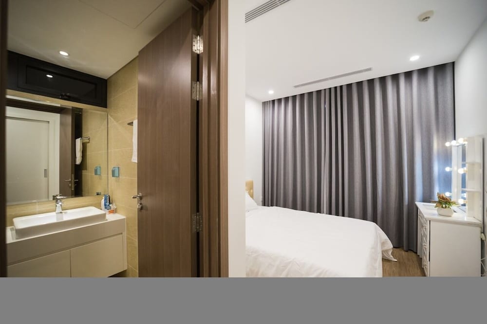 Bom Homes - Vinhomes Skylake Serviced Apartment