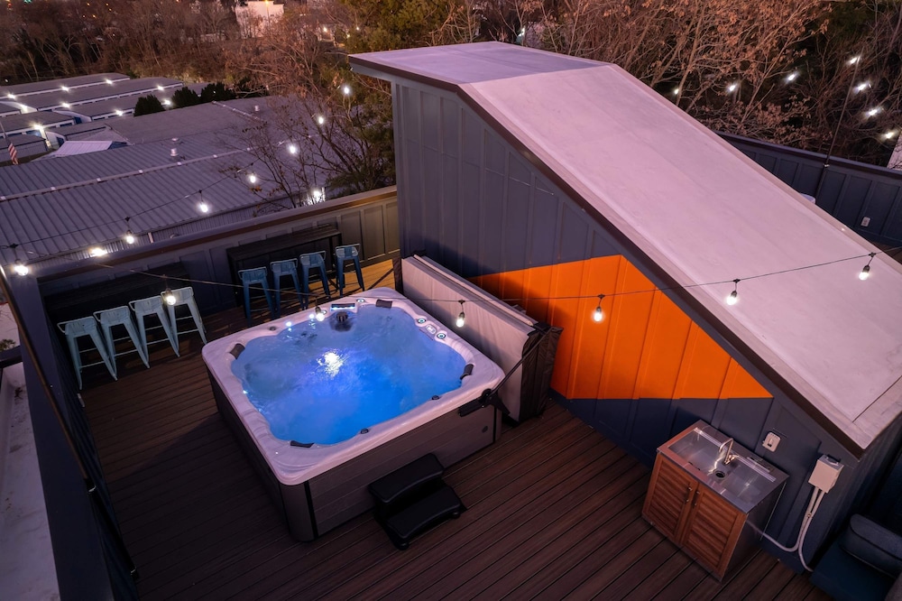 4 Rooftop Decks 4 Hot Tubs Game Rooms Sauna
