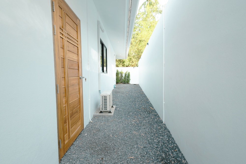 Samui Paradise Pool Villa by Sea N' Rent