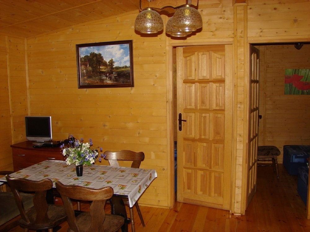 Domki Drewniane Świętne