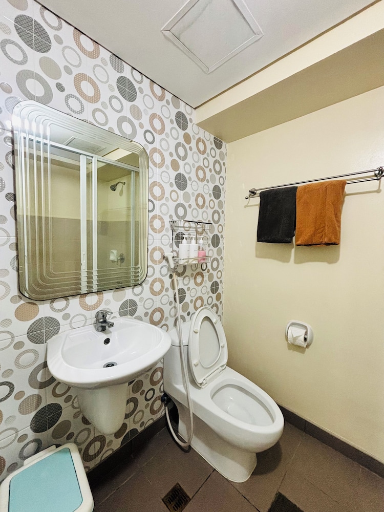 Charming Iloilo City Condo for Rent - Entire House