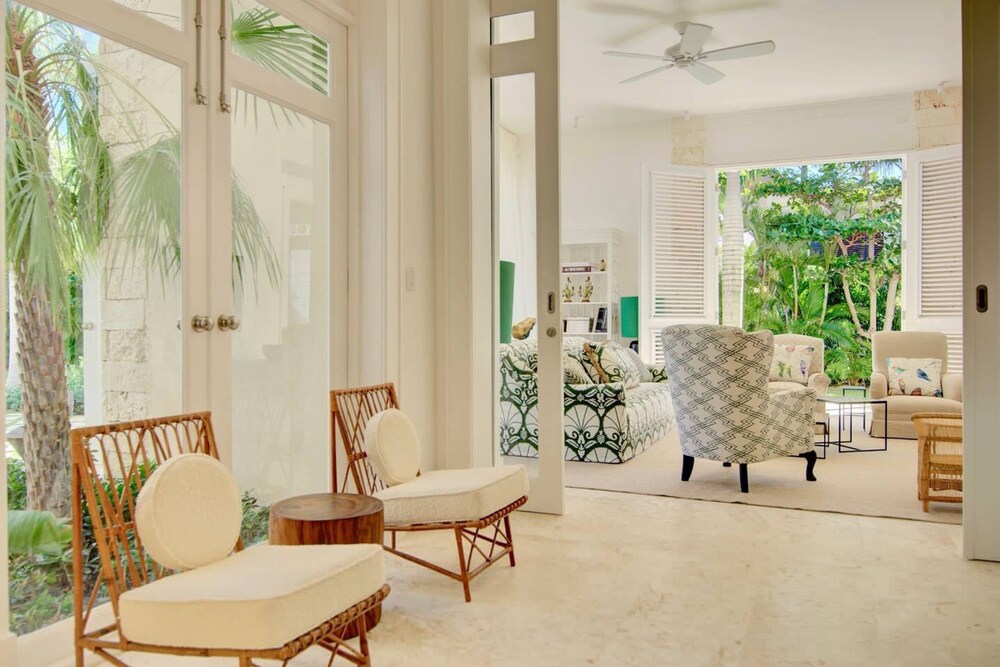 Villa Alta Gracia w Private Pool Designer Decor
