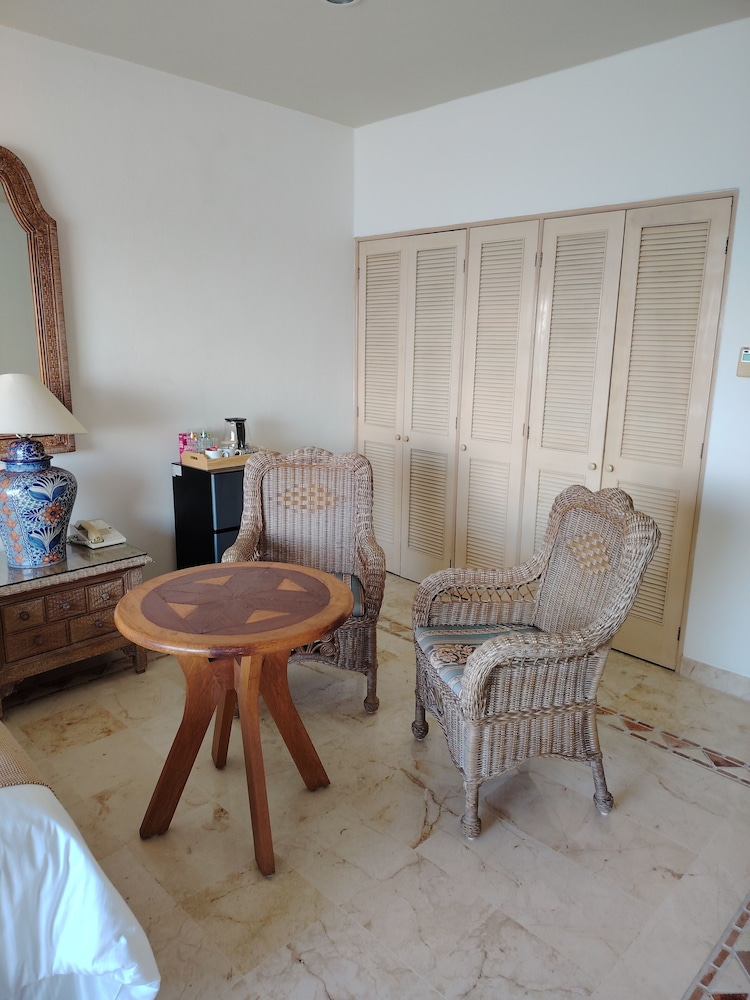 Sunset Fishermen Beach Resort Room 344 A&B
