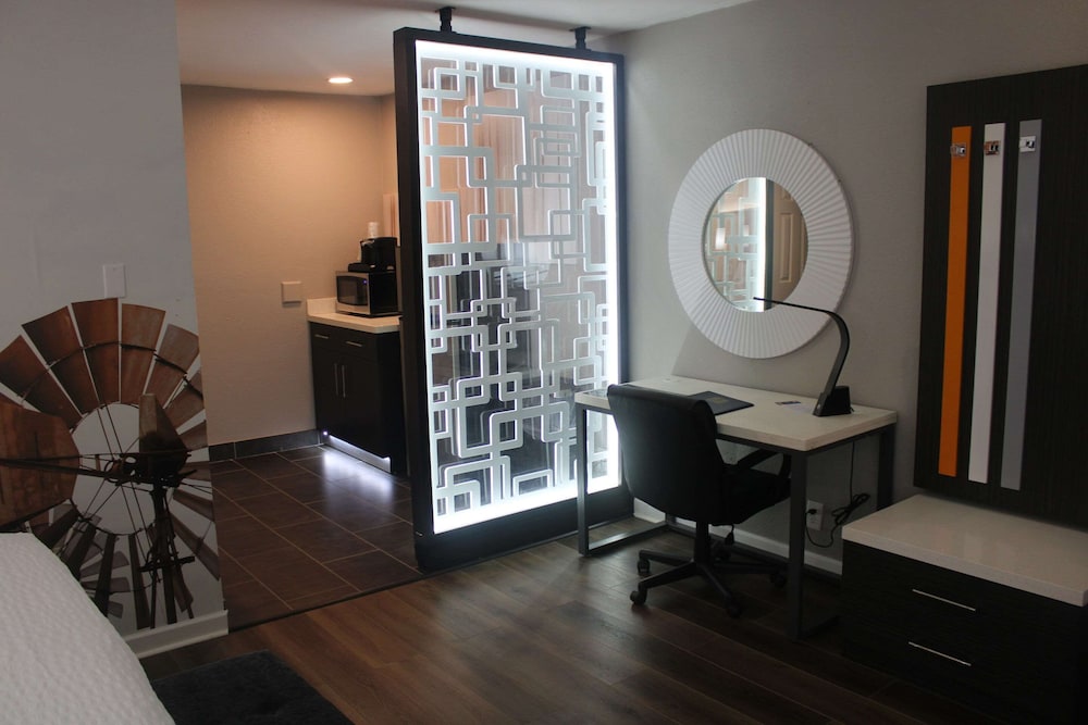 Marshall Vacations - Clarion Pointe Marshall - Property Image 18