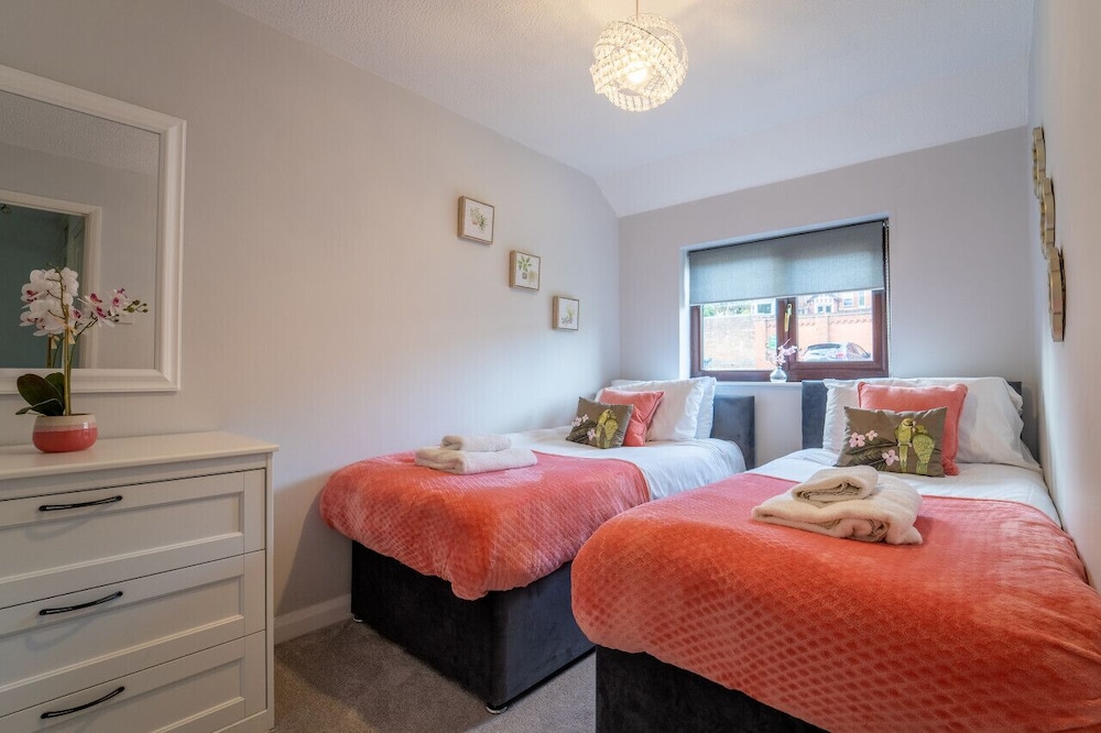 Belle Cottage in Ashbourne view 4