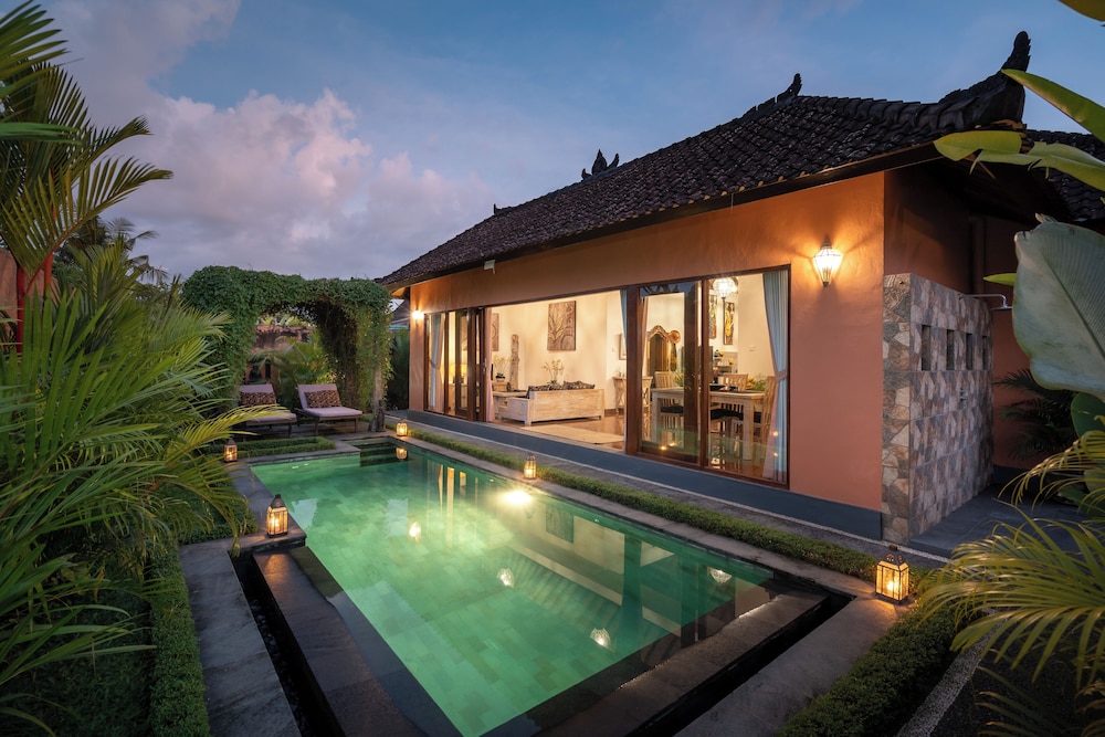 Genie Private Villa by Travellink Bali