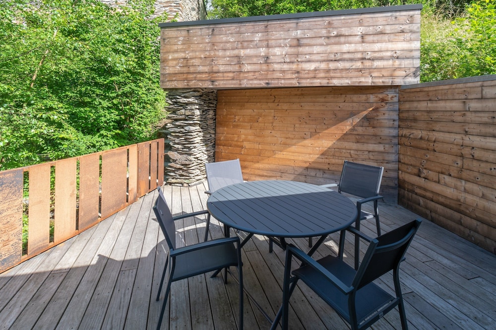 Holiday Home in La Roche With Castle Views