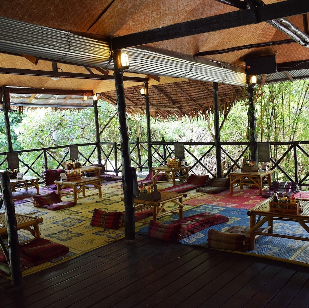 Shiralea Island Resort