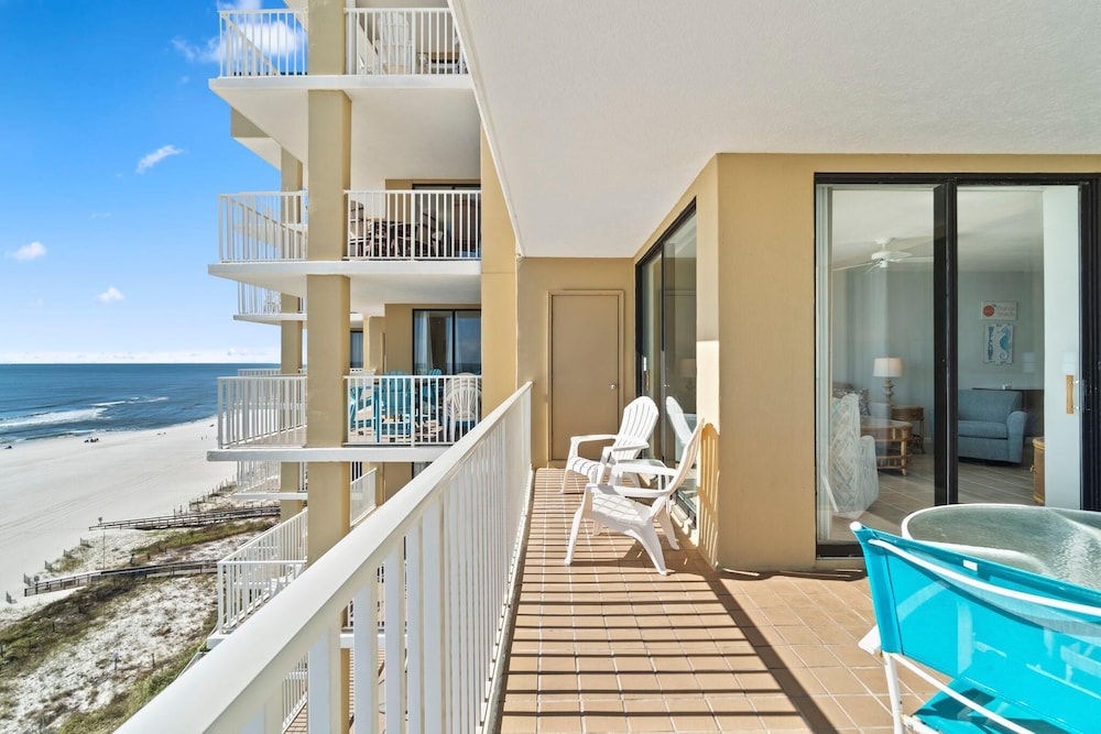 Romar Place 903