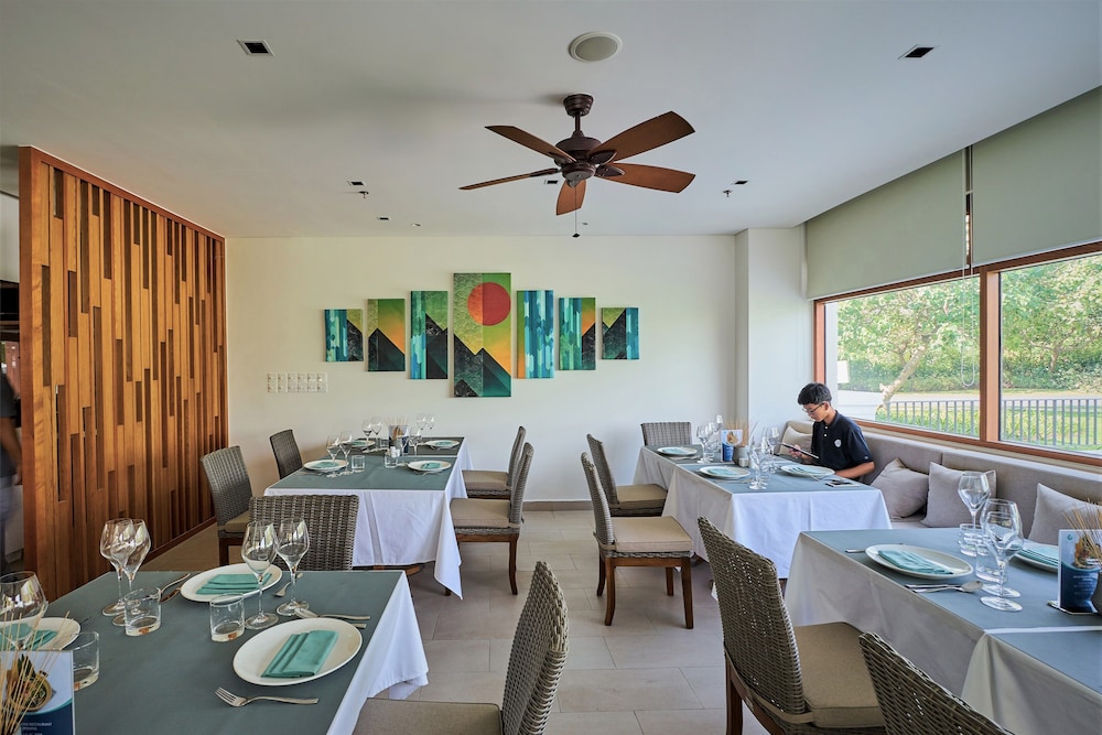 Ocean Villas Beach Resort