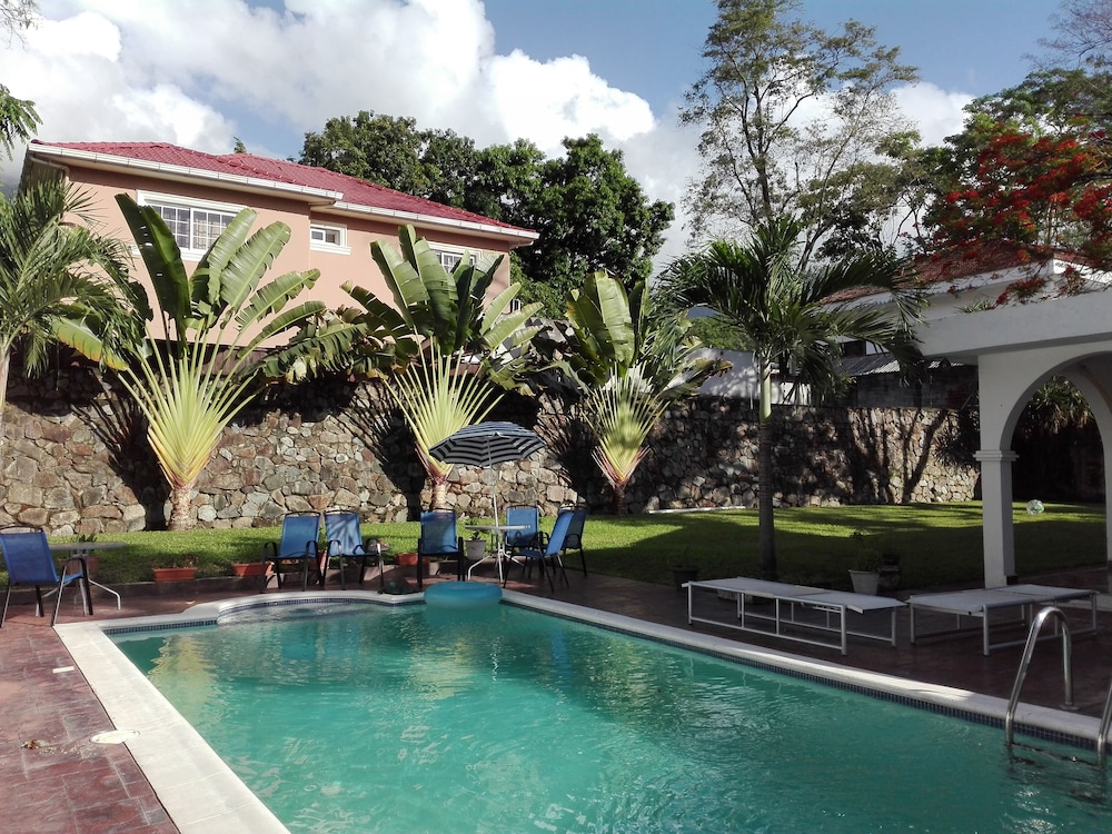 Casa Colonial Bed And Breakfast