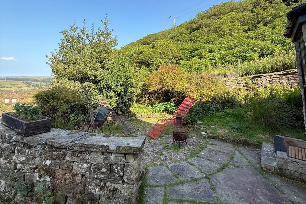 Grange Cottage Retreat in Bolton