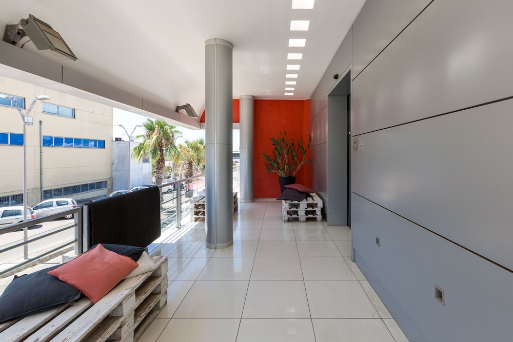 Silver Hotel