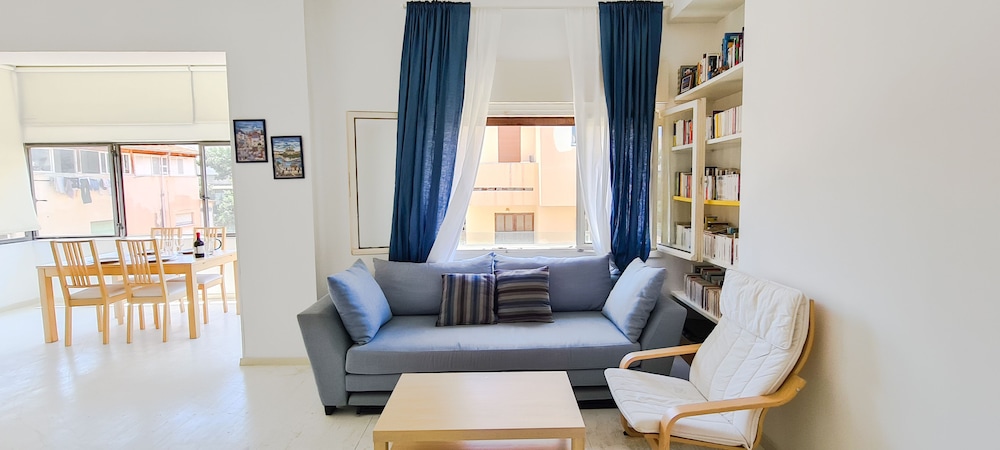 Modern Apt Rothschild Very Central TL7