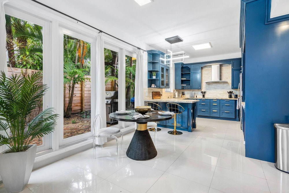 Chic Retreat Heated Pool Floats Close to Beach