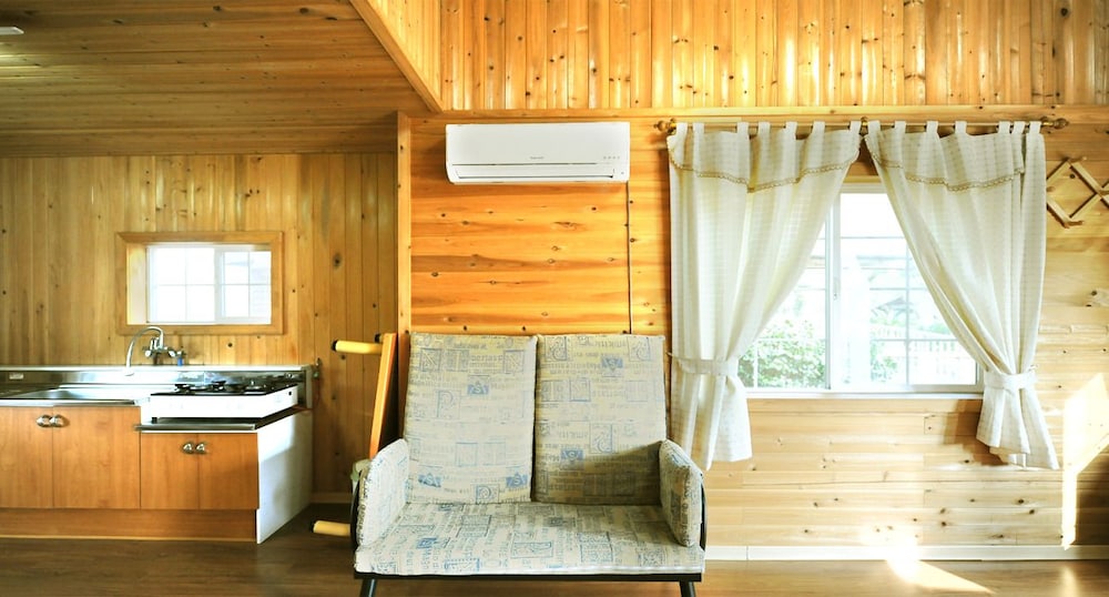 Jeju Log Pension