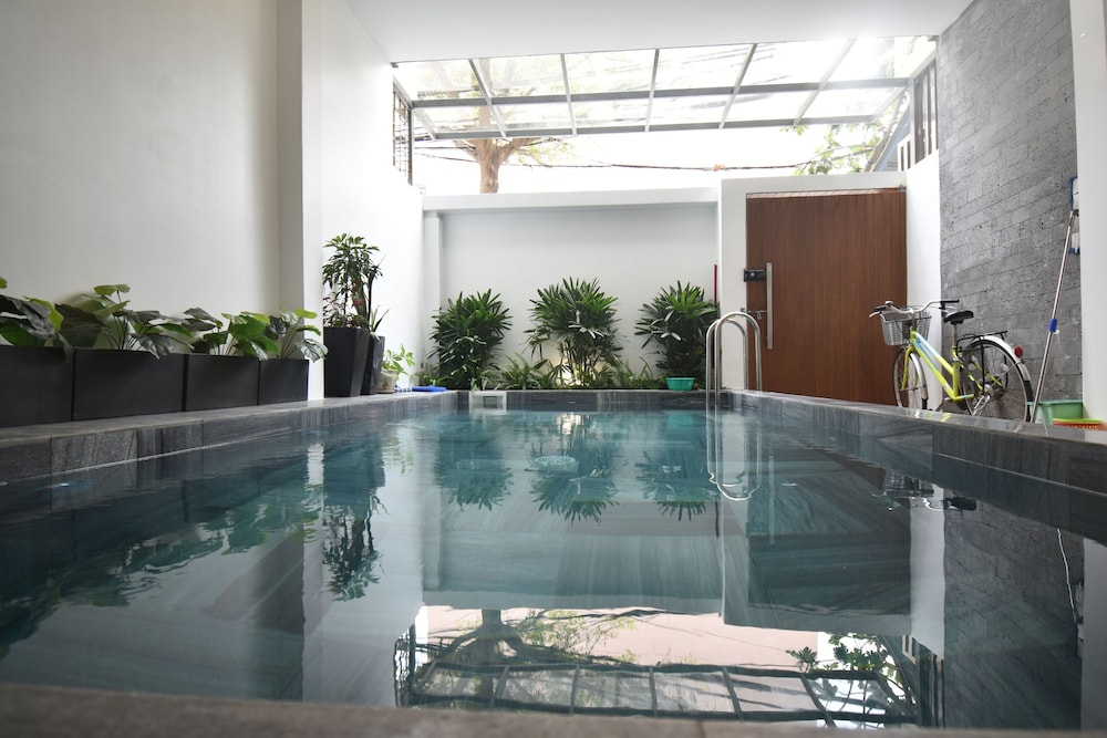 Linh House