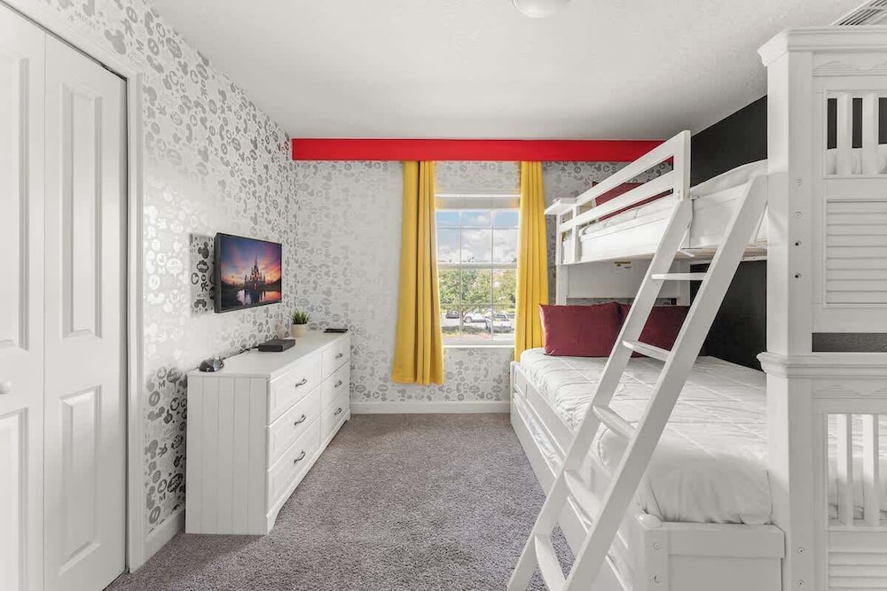 Private Pool Plus 5BR Themed Bedrooms