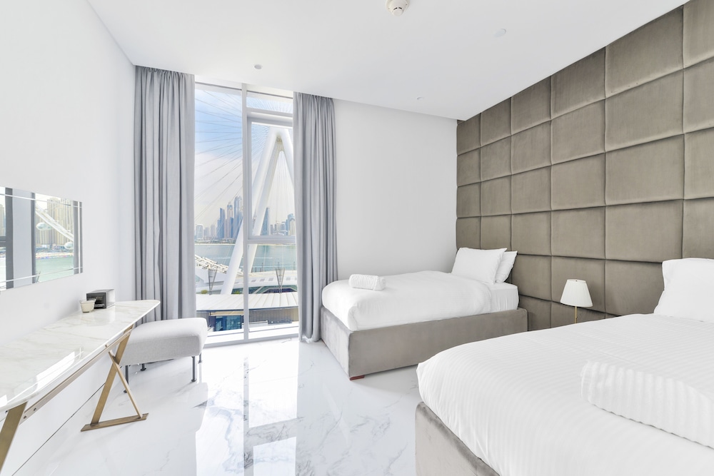 Luxurious 3BR w maidroom in BLUEWATERS