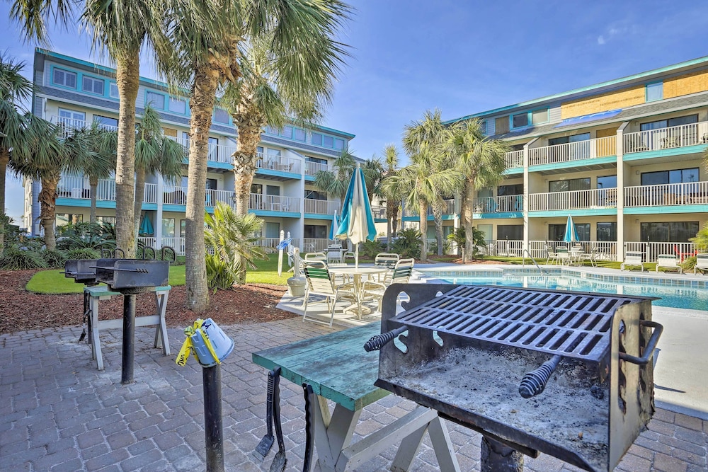 Oceanfront Panama City Beach Condo w/ Balcony! view 5