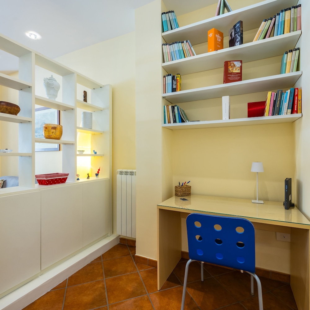 Casa Vacanze Nostos Alabardieri by Napoliapartments