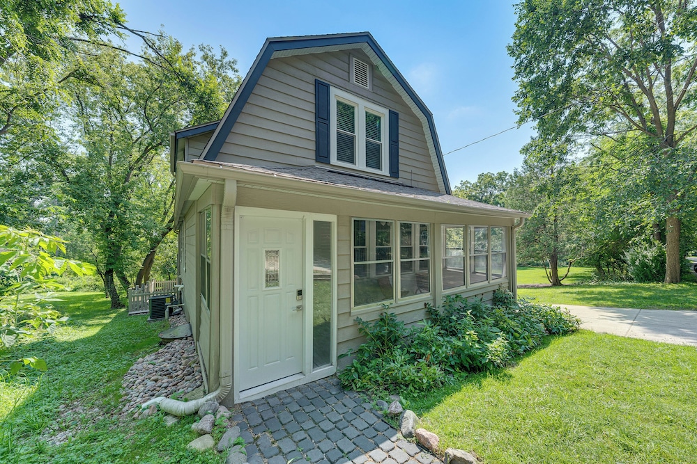 Lake Geneva Family Gem w/ Fenced Dog Run!