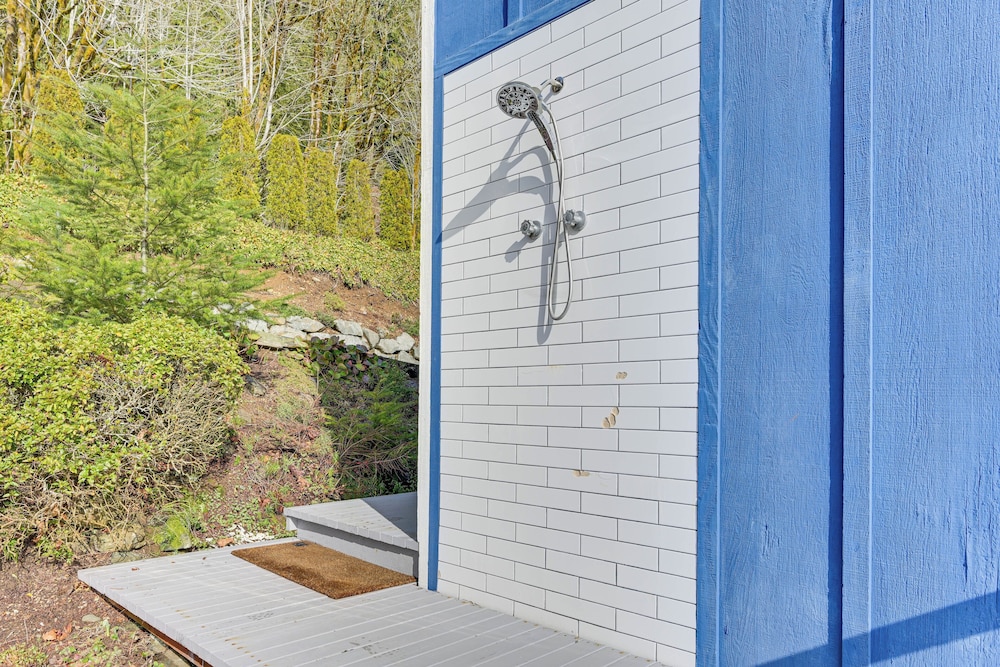 Decks & Views: Waterfront Shelton Home