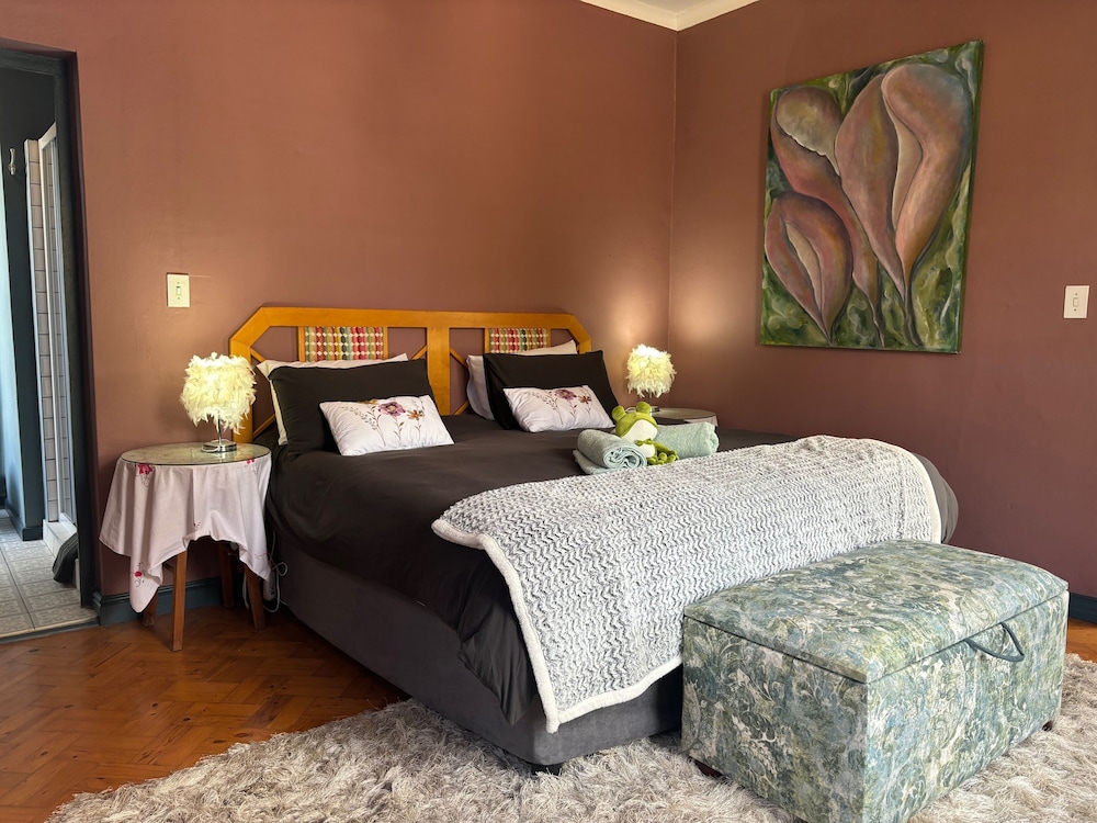 Greyton Toad Hall