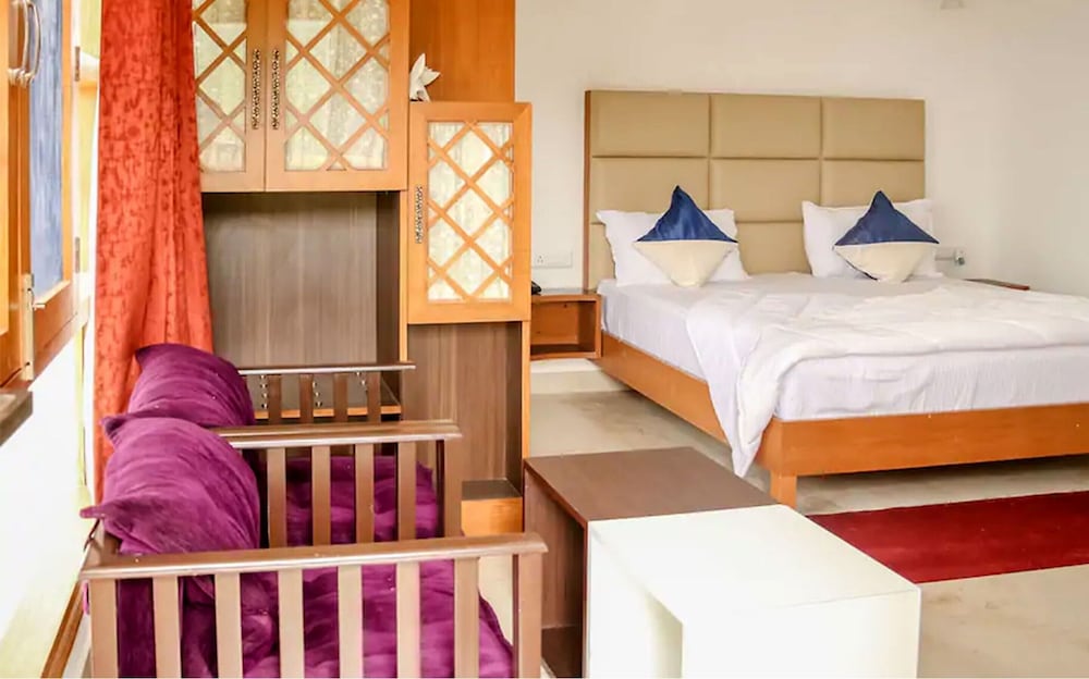 Tag Resorts Garden Courts Solan view 3