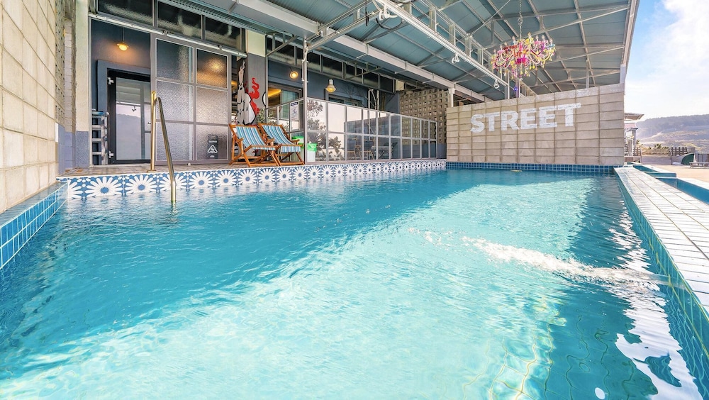 Yeosu Amofu Poolvilla view 5