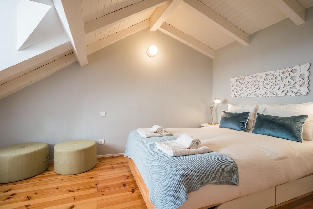 Rose Duplex Apartment 5E view 4