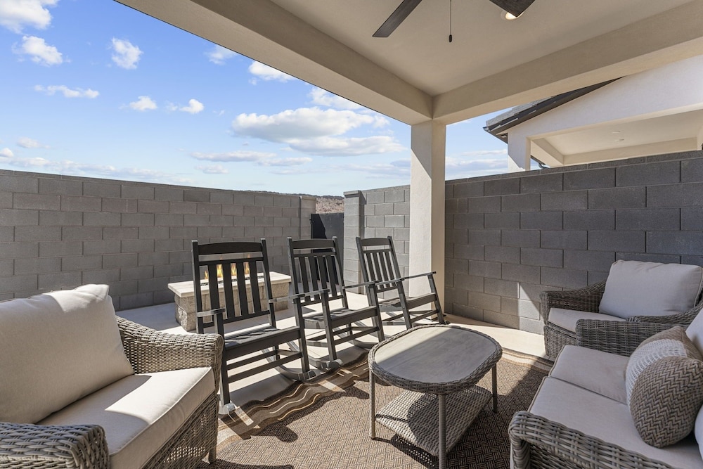 The Cactus Casa 4 Bedroom Townhouse