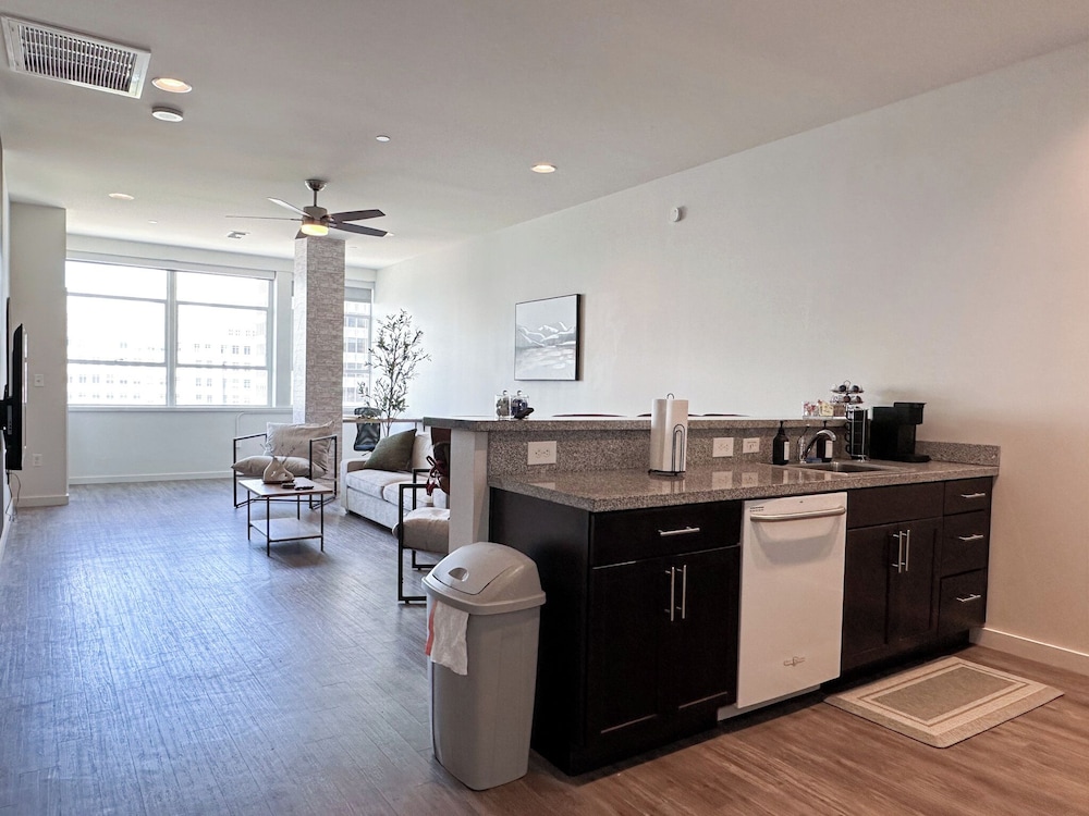 StayAE - High Rise view 3