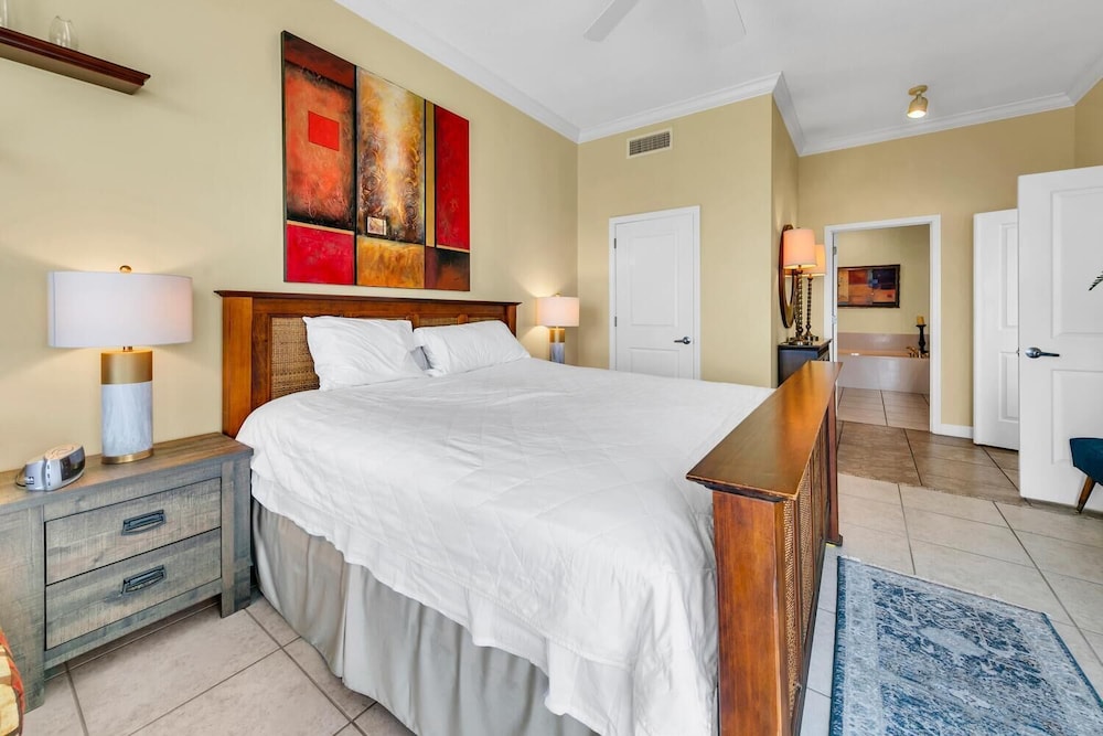 Grandview East 1401
