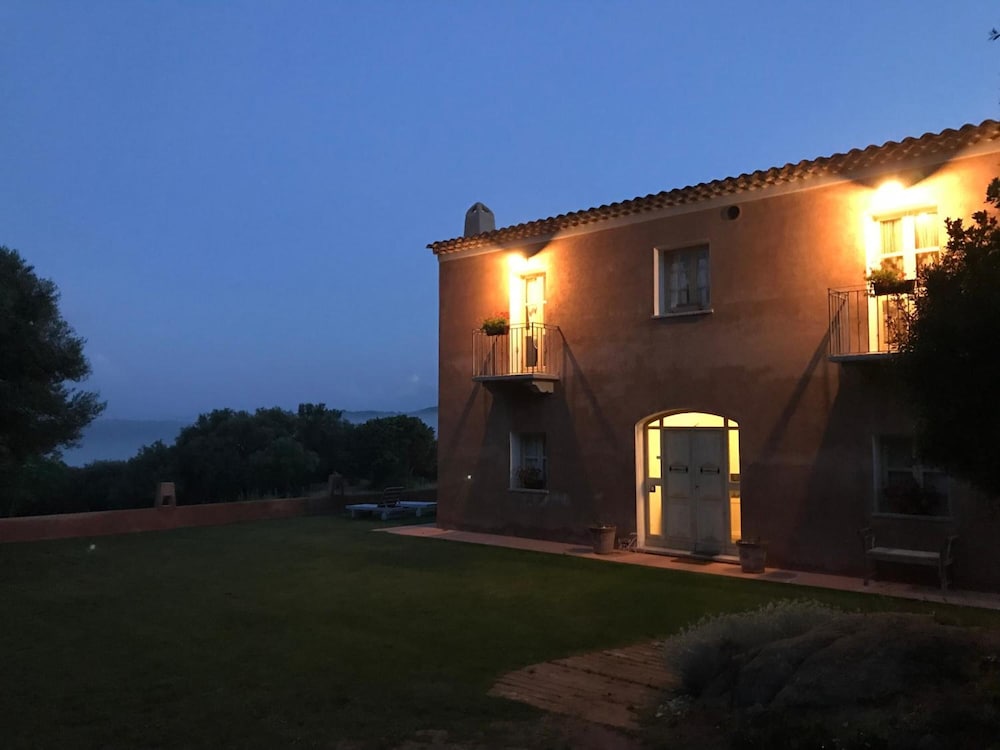 Agriturismo Monti di Jogliu