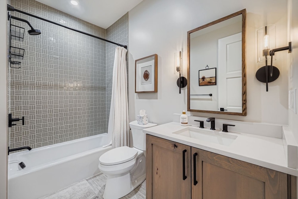 37 Alcove 3 Bedroom Townhouse